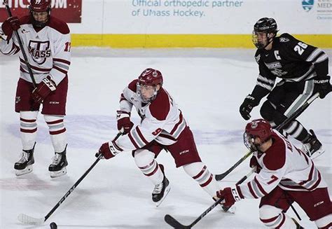 UMass hockey falls to Northeastern, bows out in Hockey East